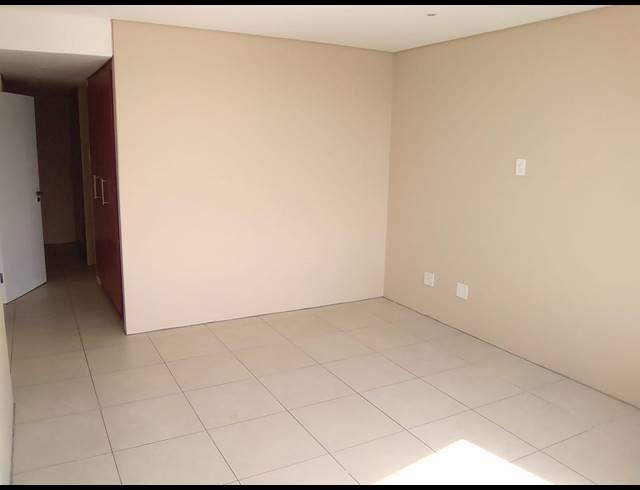 3 BEDROOM APARTMENT TO LET IN POINT WATERFRONT